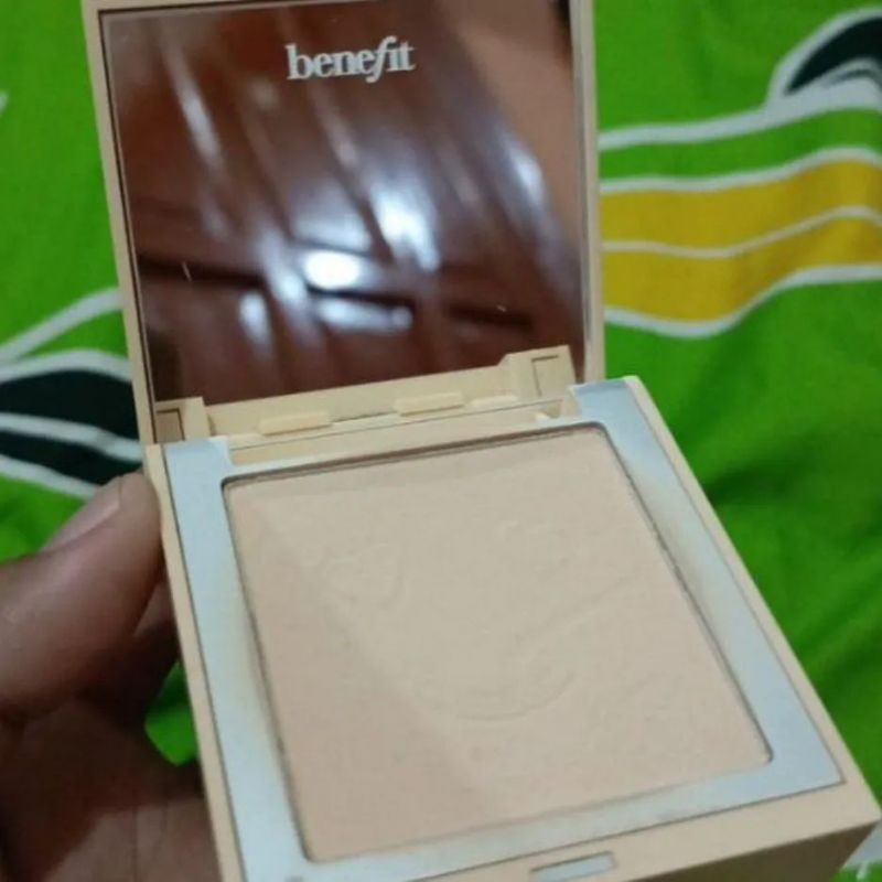 preloved Benefit powder