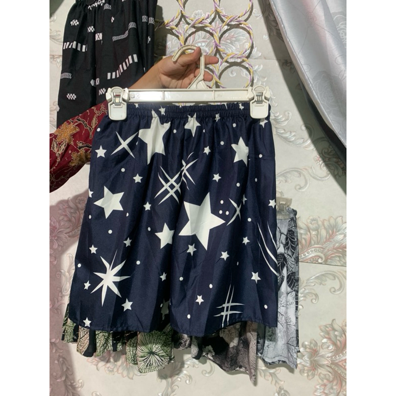 CELANA KOLOR MOTIF