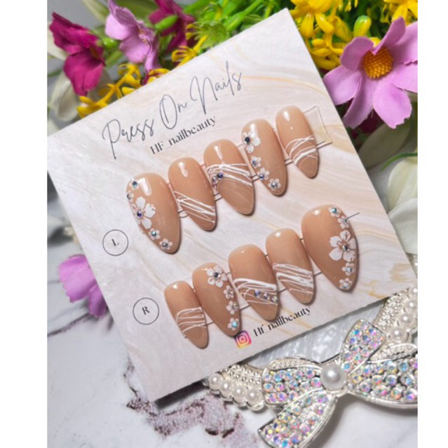 press on nail bunga simple