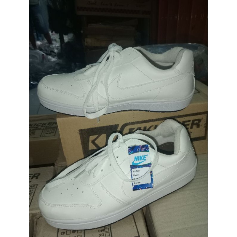 Sepatu Putih Bagus