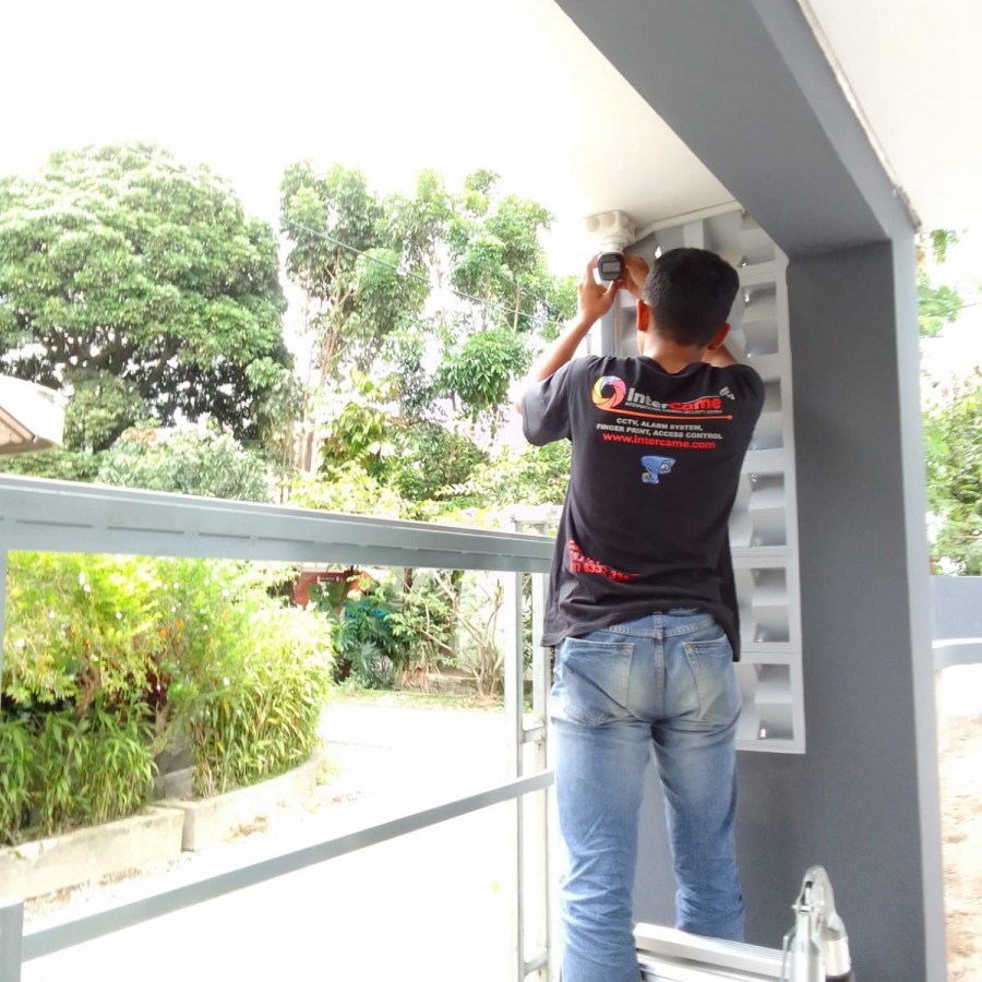 Instalasi pasang CCTV
