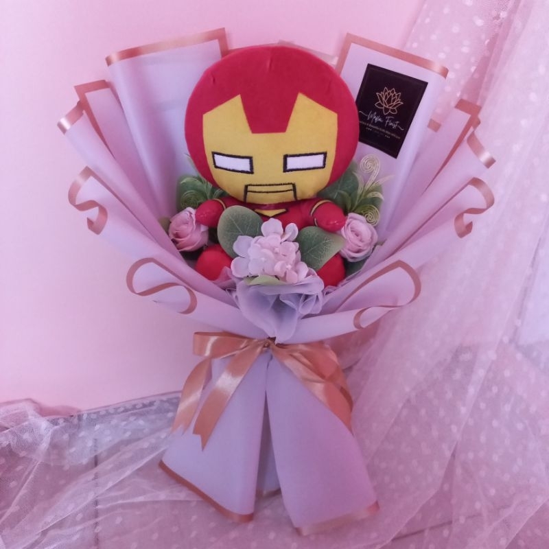 buket boneka ironmen