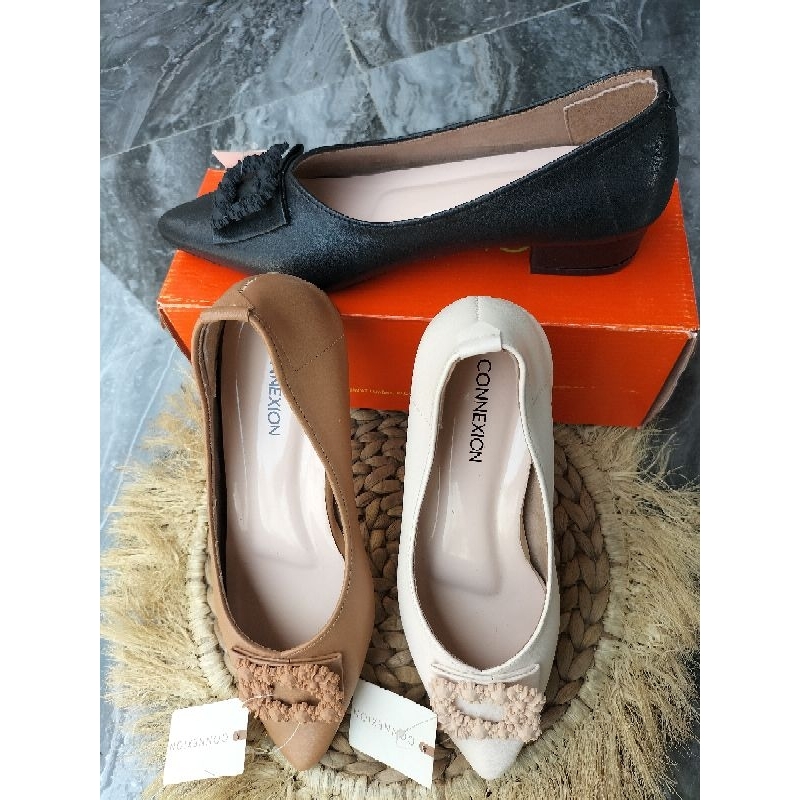 SEPATU HAK 09