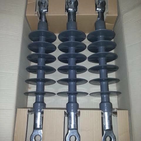 Isolator tarik polymer proteksindo