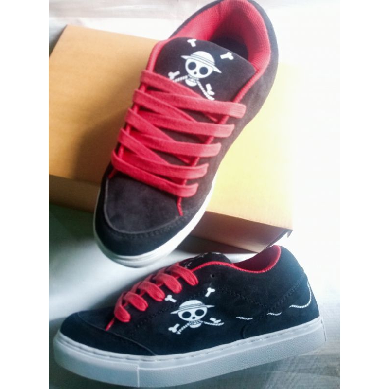 sepatu gembung costem