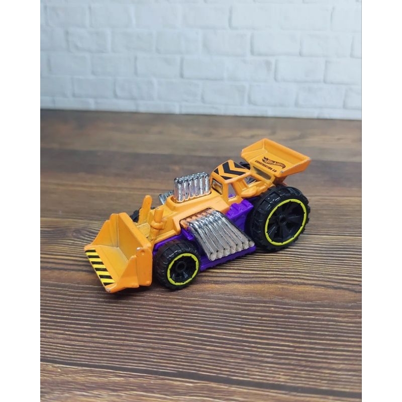 Diecast hot wheels speed dozer orange hw
