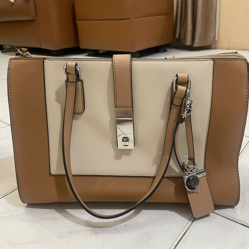preloved tas guess
