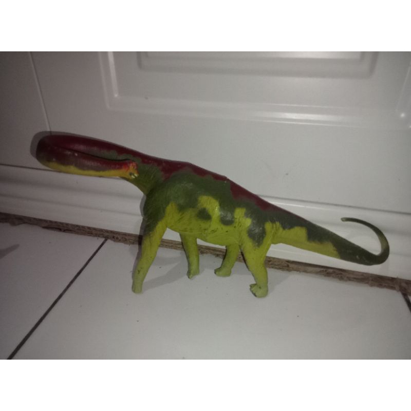 Dinosaurus Preloved