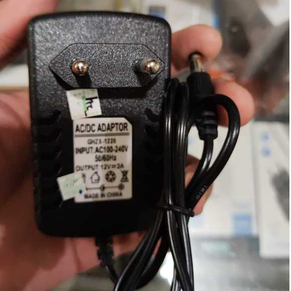Adaptor CCTV 12V 2A (5,5 *2,5)