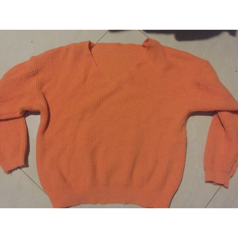 sweater rajut oversize preloved