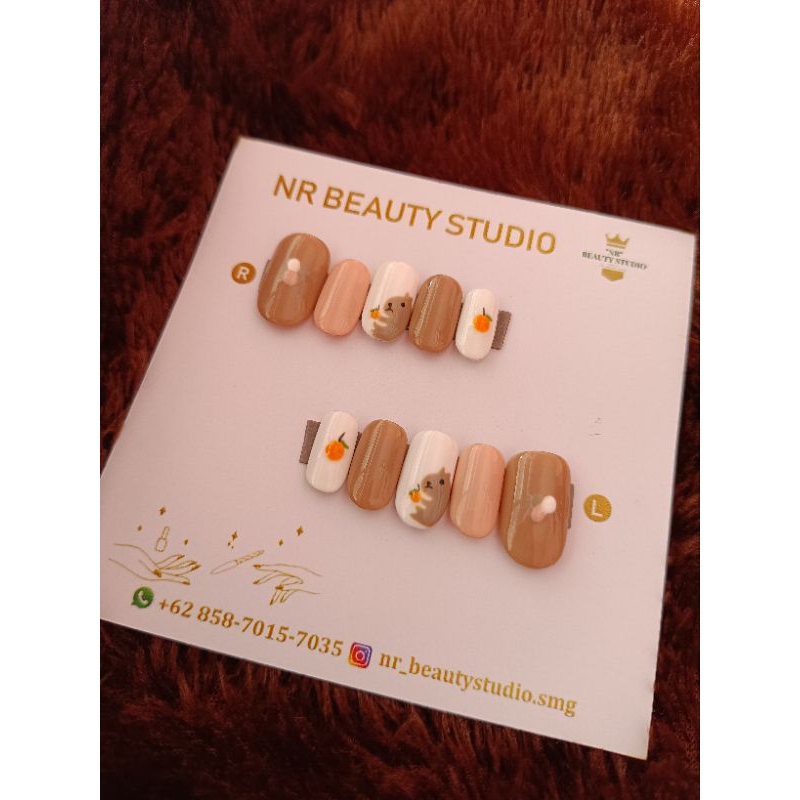 simple fake nails