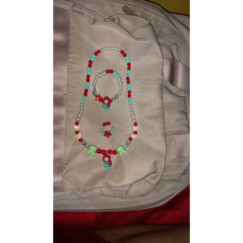 kalung manik