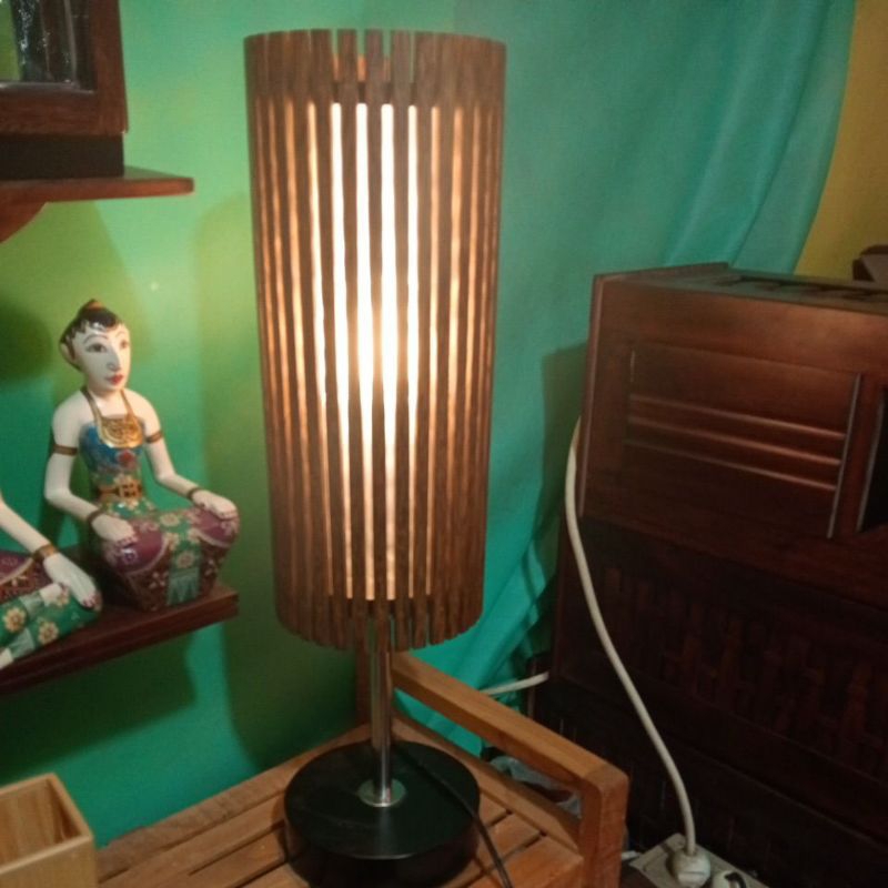 LAMPU HIAS