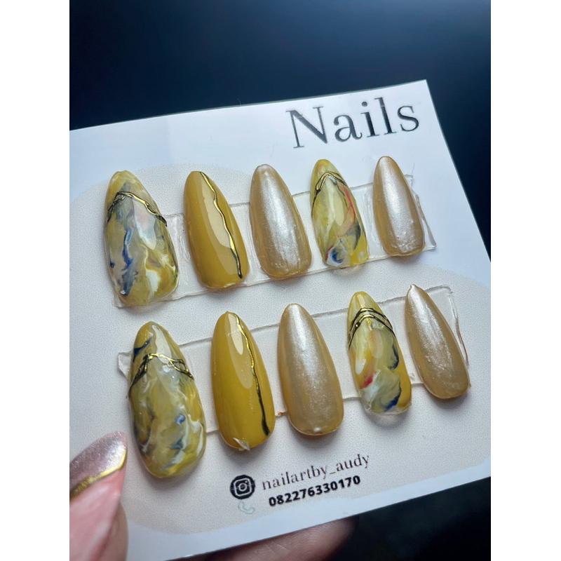 Press on nails Yellow Marbel