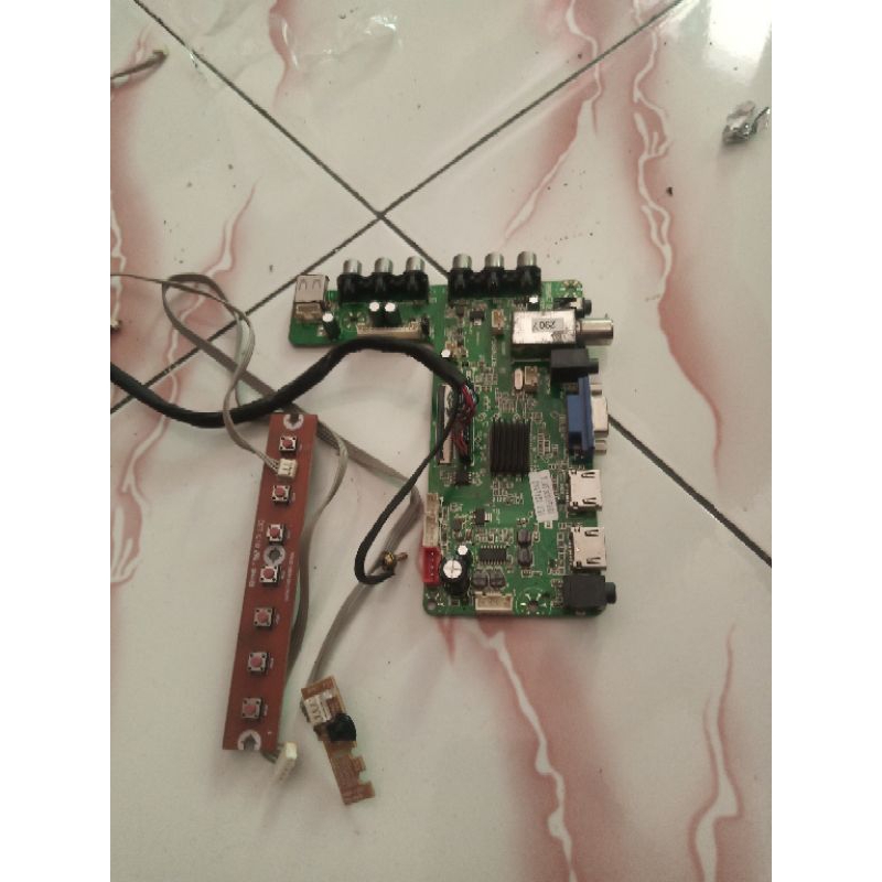 mesin tv polytron pld22d110