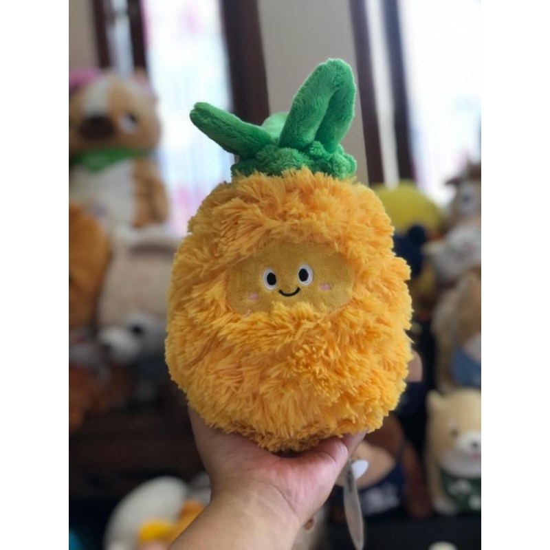Boneka Nanas Karakter