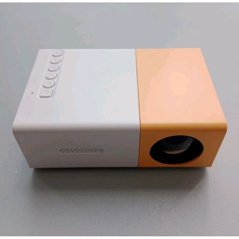 IAM-PROYEKTOR LED HD