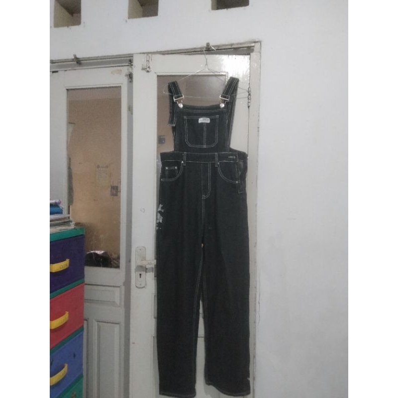 jumpsuit