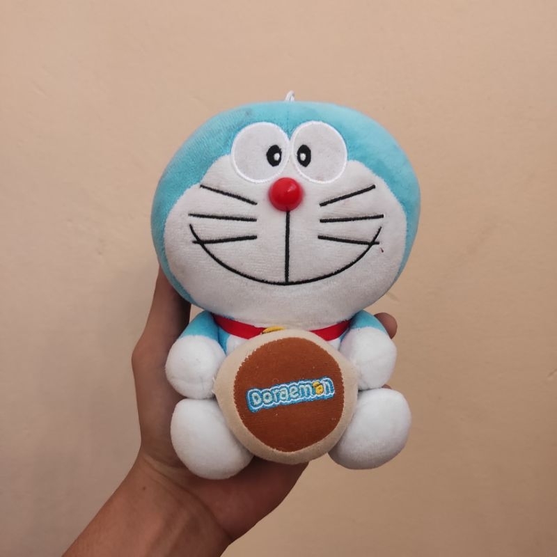 Boneka Doraemon Dorayaki