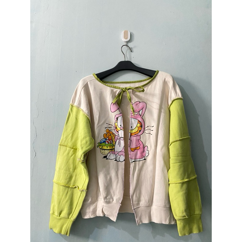 PRELOVED 1
