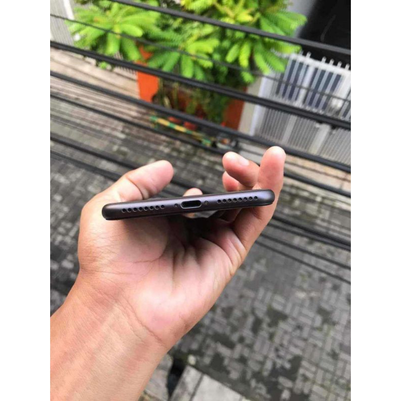 IPHONE 8 PLUS