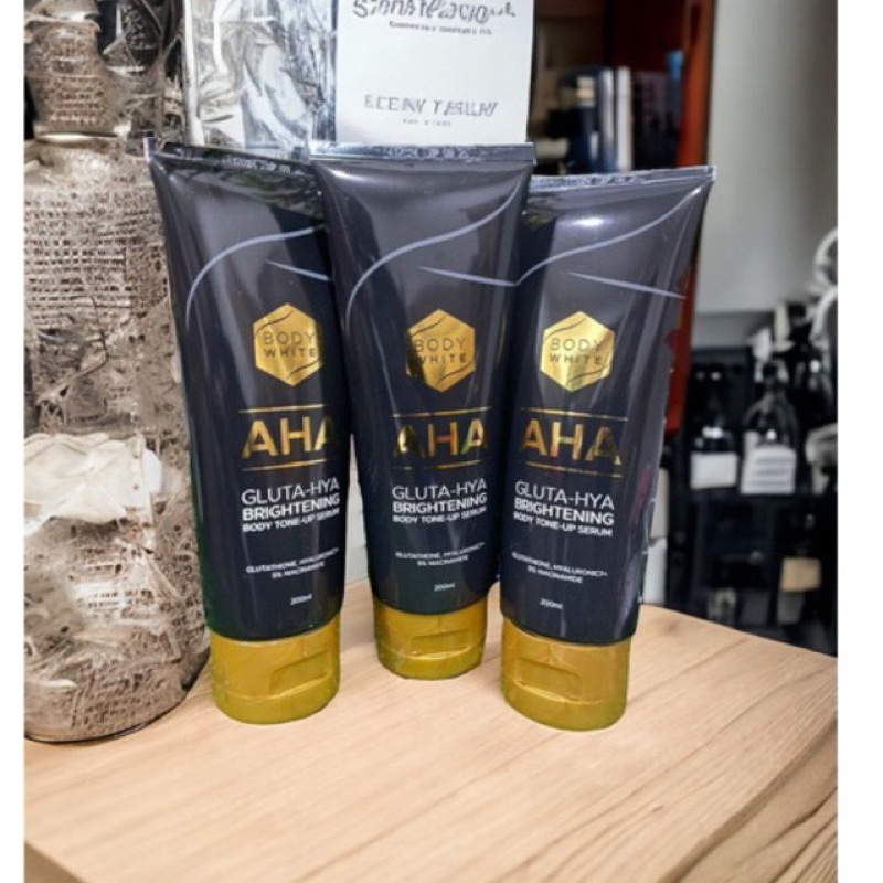 LOTION AHA GLUTA HYA TONE UP