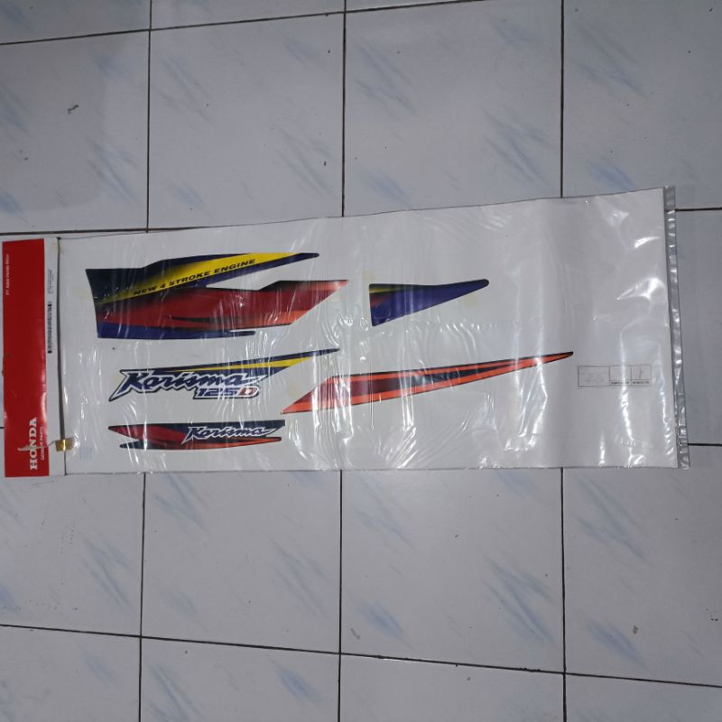 Stiker Karisma 2003