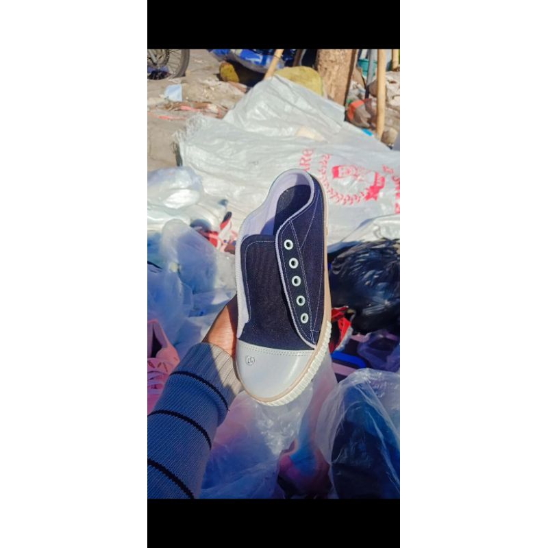 sepatu obral serba 35