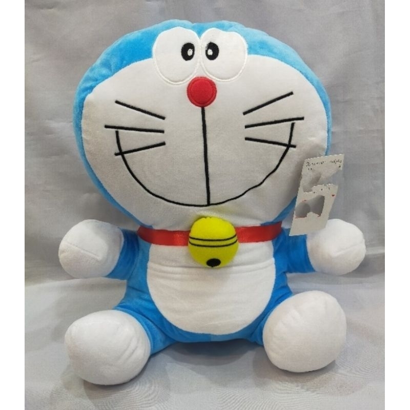 Boneka doraemon ukuran 15"inch