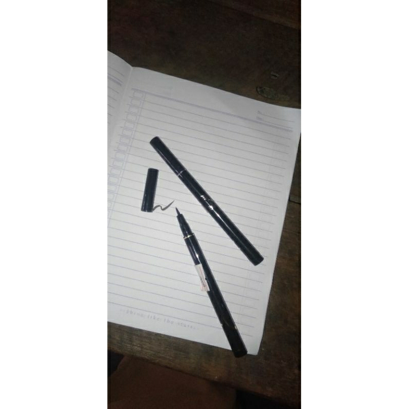 eyeliner