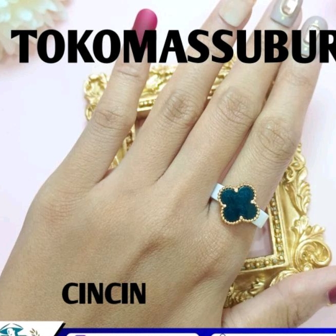 cincin ceramic putih bunga hitam emas 8k