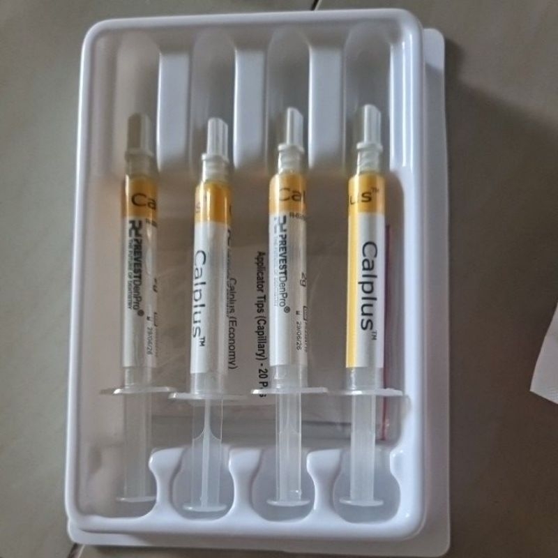 Calplus / CAL Plus (calcium hydroxide paste with iodoform)