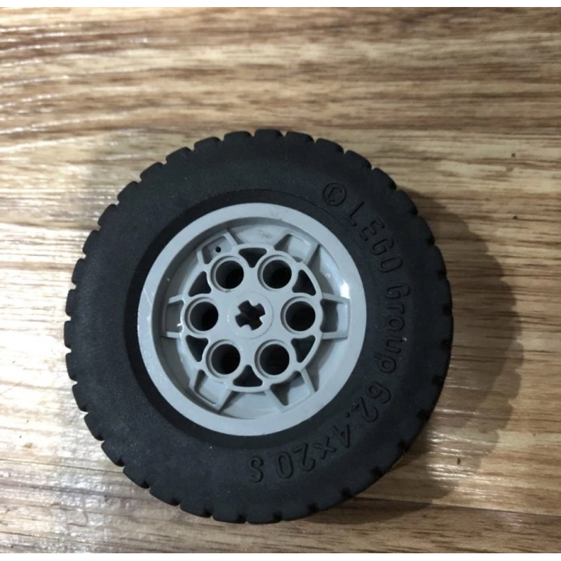 lego roda besar