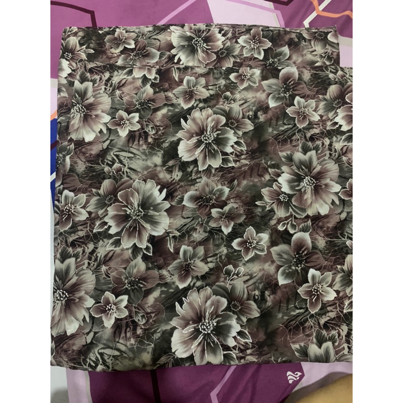 preloved hijab segitiga motif