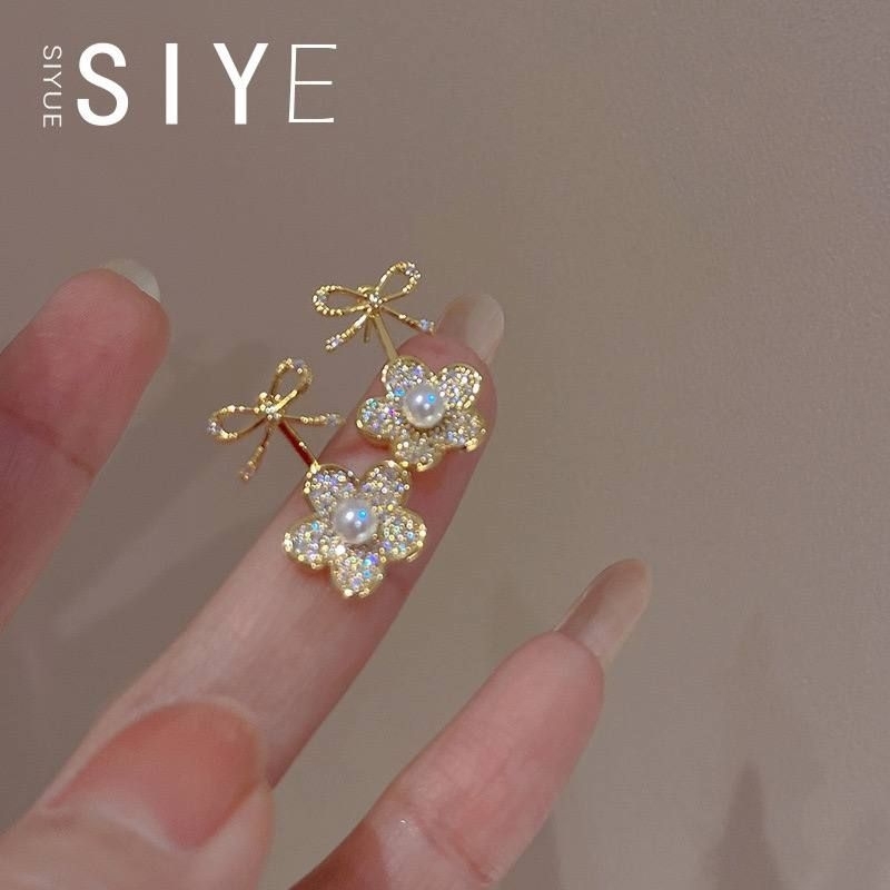 Anting Korea Pita Bunga Gold
