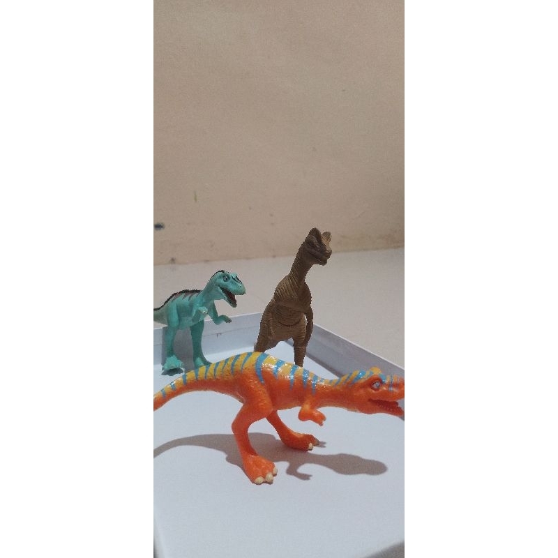 dinosaurus figuran anak