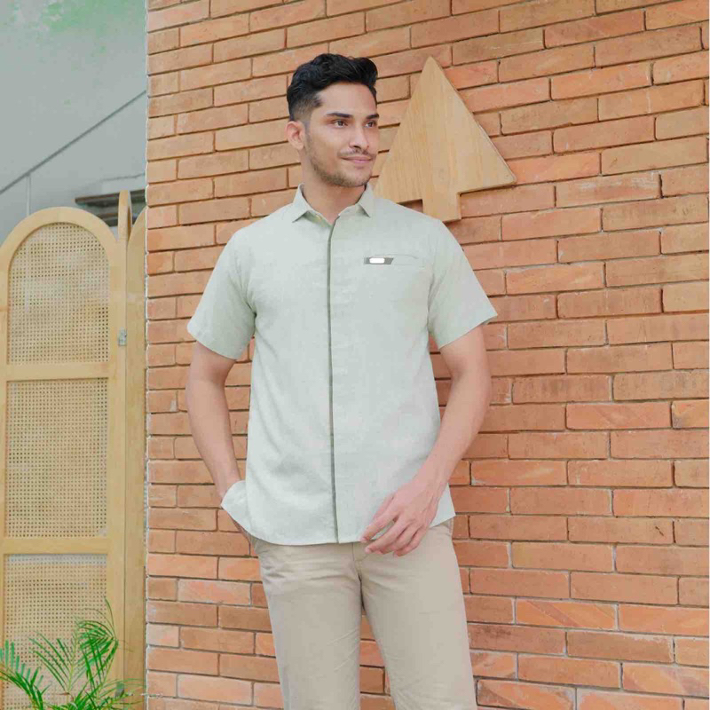 Shaqeena koko lengan Pendek
