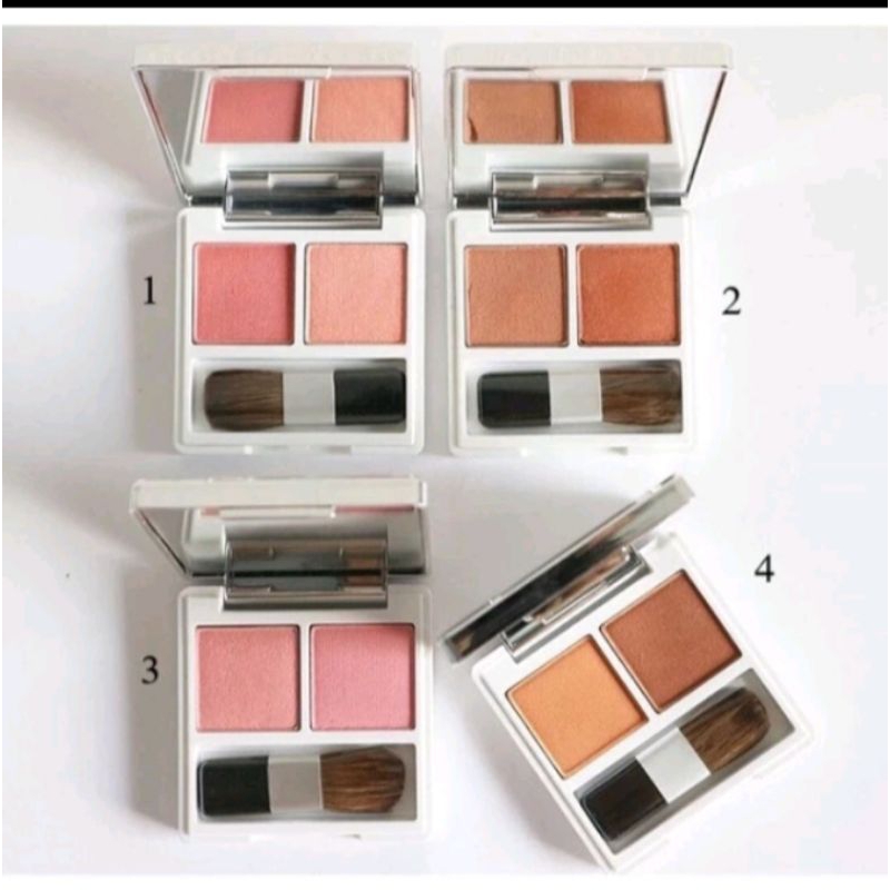 Latulipe blush on