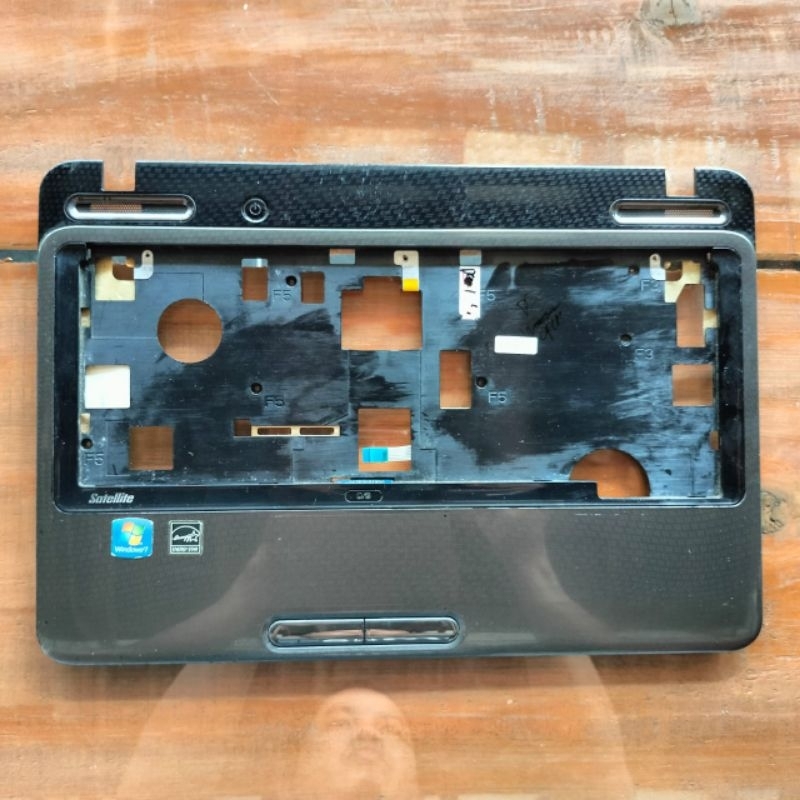 casing palmrest toshiba l645