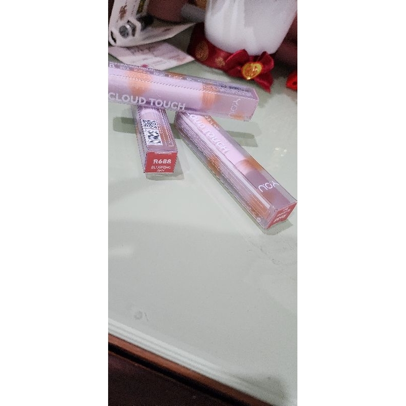 YOU cloud touch fixing tint