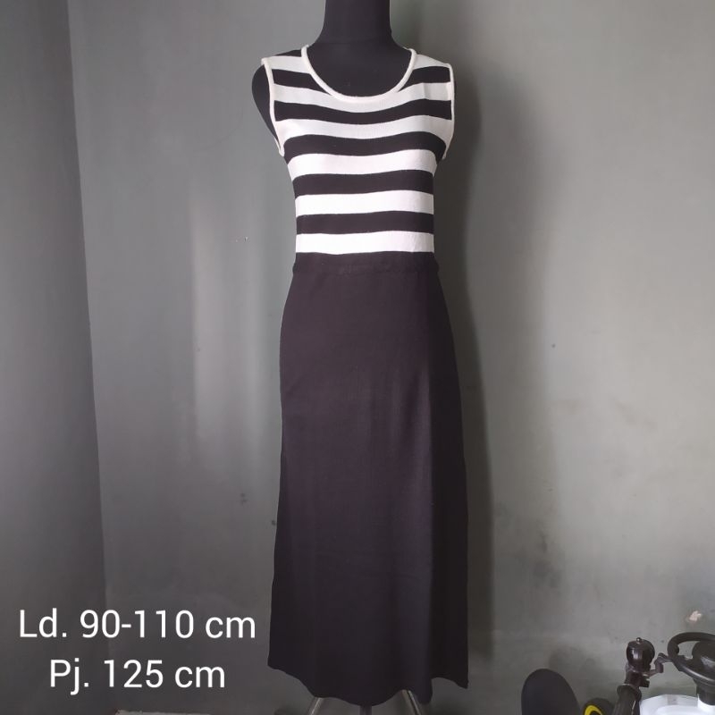 PRELOVED Dress Rajut