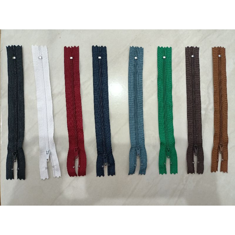 Sleting Celana / Rok 7 Inch