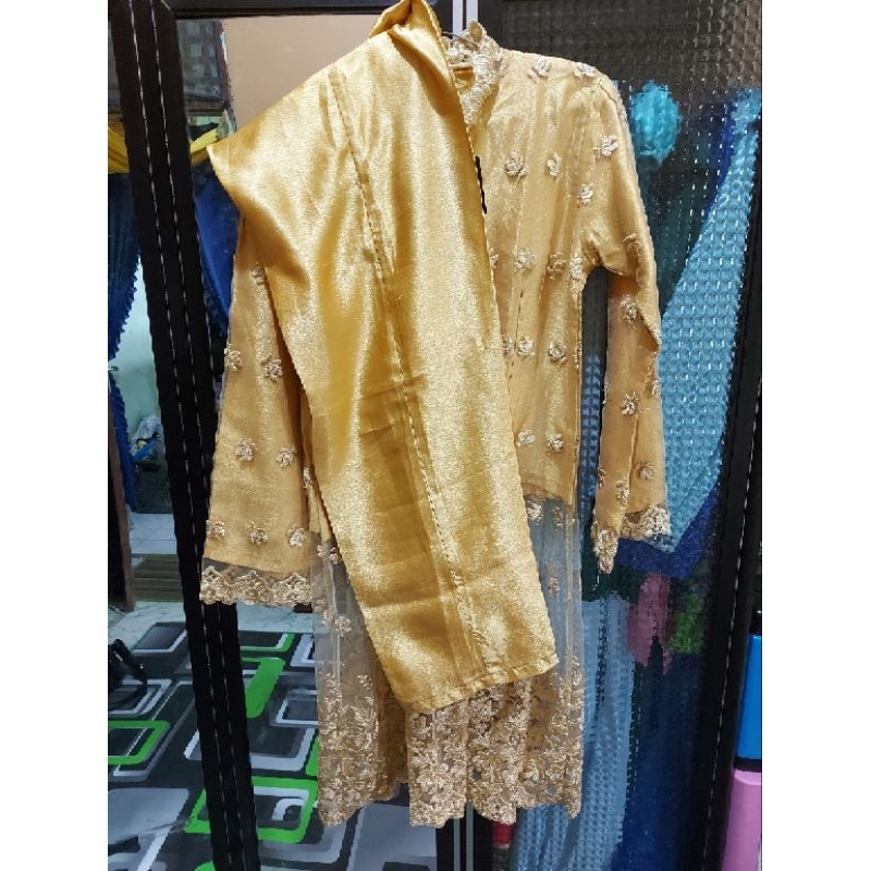 atasan kebaya