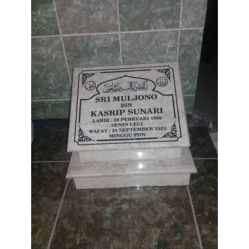 batu nisan marmer