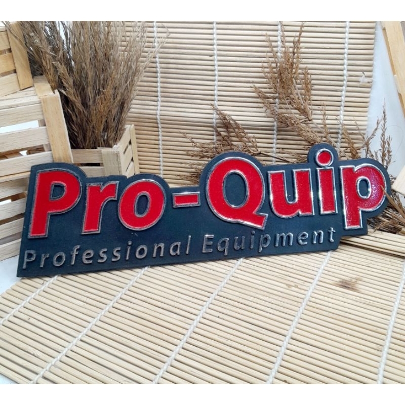 Emblem Logo Pro-Quip