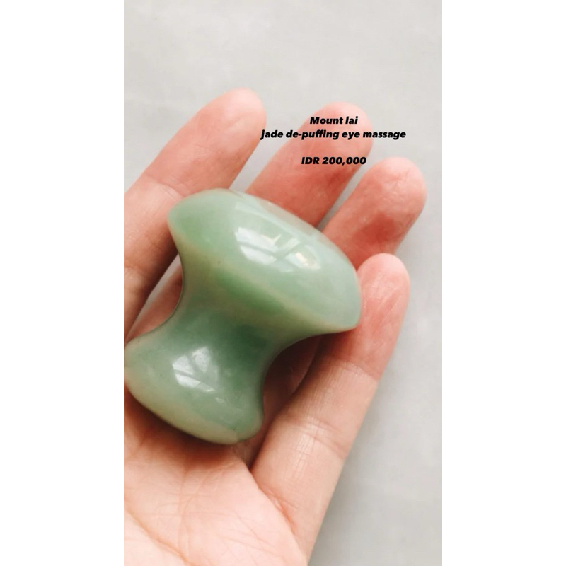 Jade depuff eye massage tool