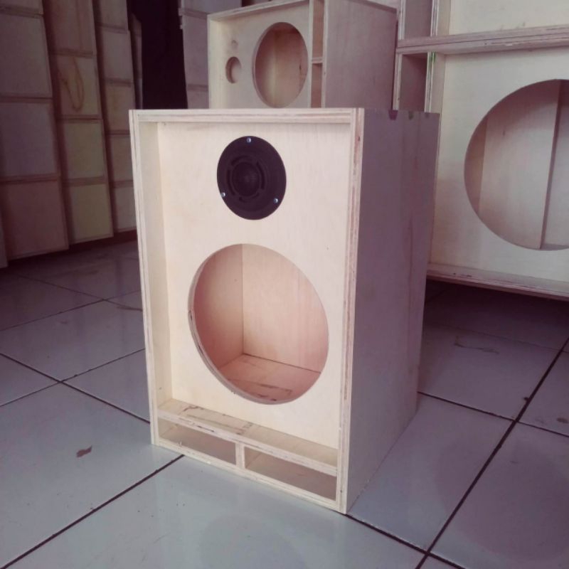 Box speaker 8 inch + tweeter