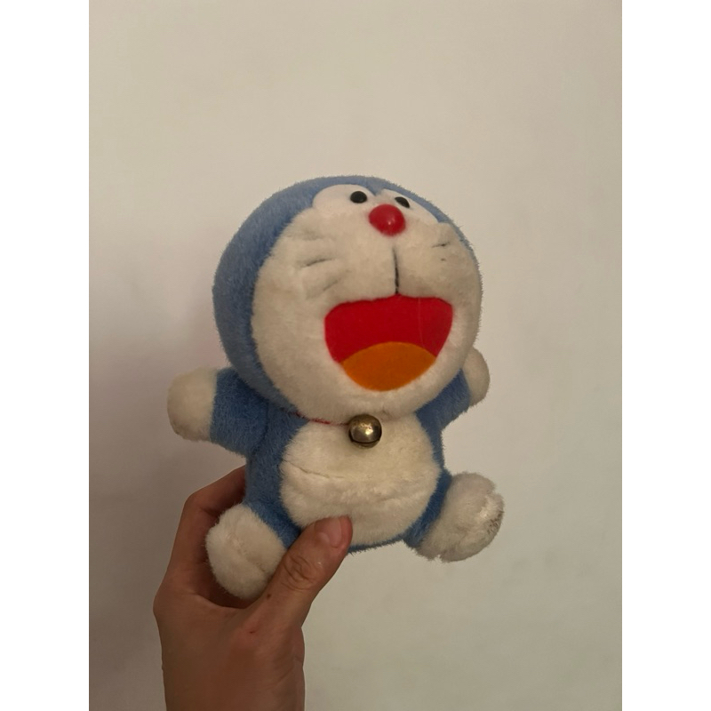 Boneka Doraemon lucu