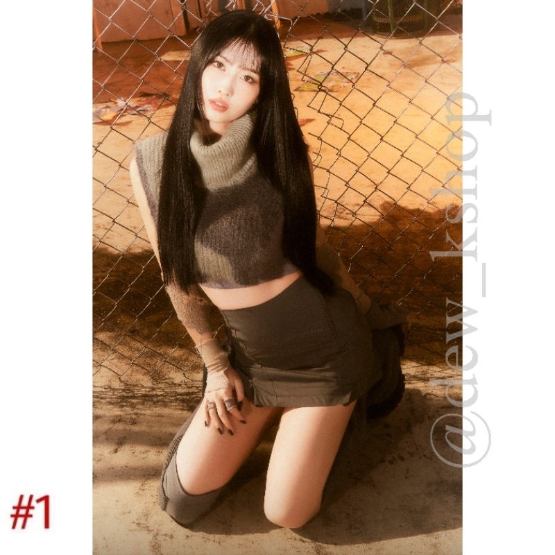 POSTER TWICE [MOMO] - READY TO BE