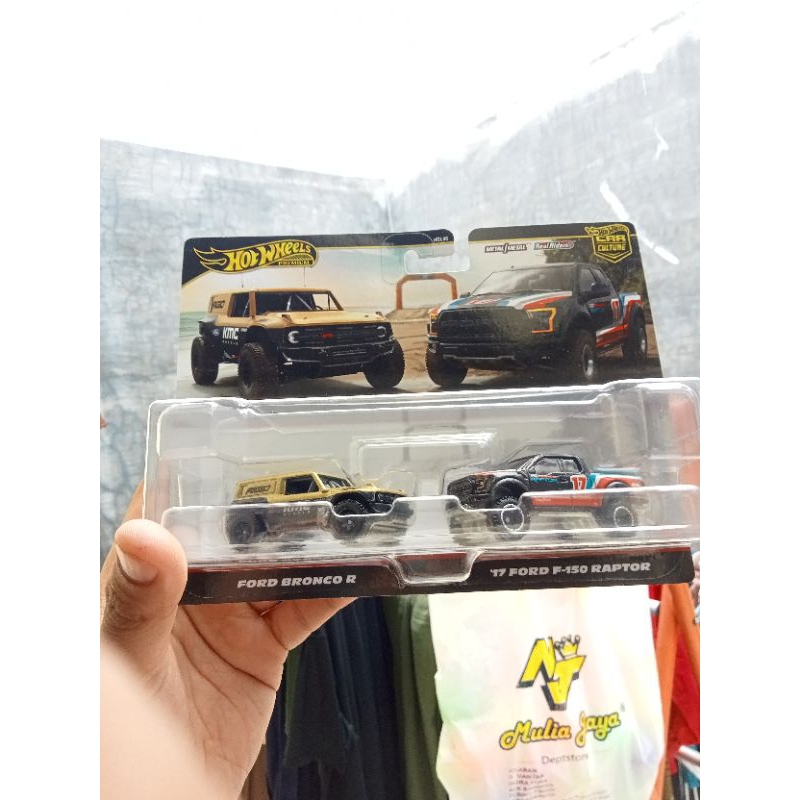 twin pack Ford hotwheels